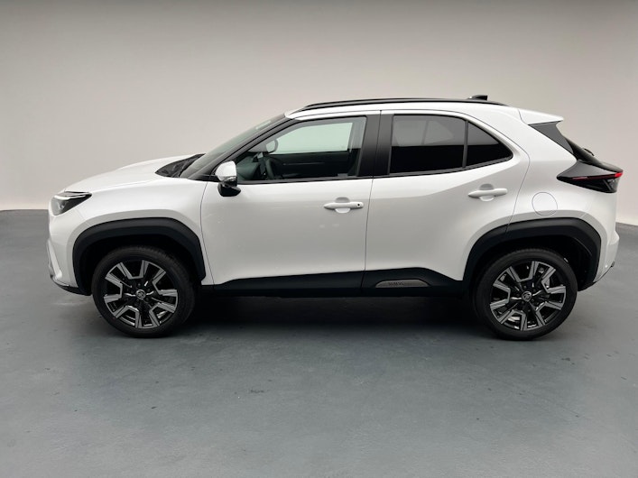 Fahrzeugbild TOYOTA YARIS CROSS