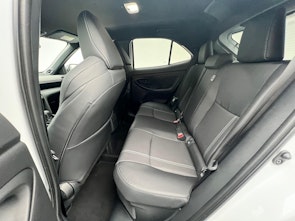 Fahrzeugbild TOYOTA Yaris Cross 1.5 VVT-i HSD Premium AWD-i