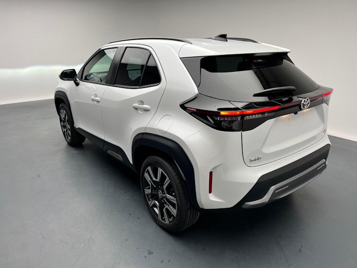 Fahrzeugbild TOYOTA YARIS CROSS