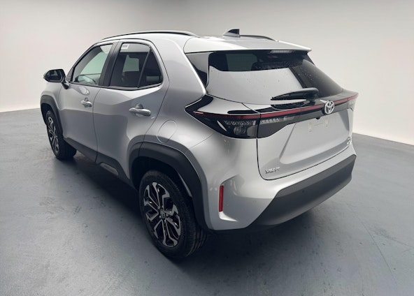 Vehicle image 3 Vehicle image 3