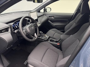 Vehicle image TOYOTA Corolla Cross 2.0 HSD Trend AWD-i
