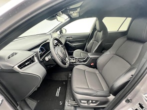 Vehicle image TOYOTA Corolla Cross 2.0 HSD Premium AWD-i