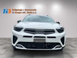 First vehicle image