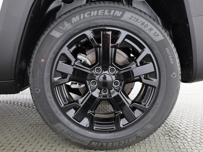 Vehicle image JEEP RENEGADE