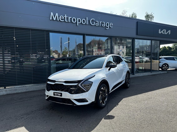 First vehicle image