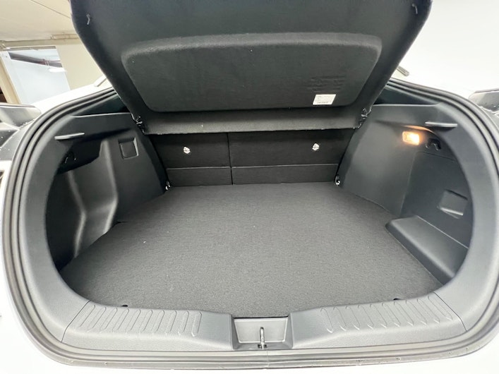 Vehicle image TOYOTA C-HR