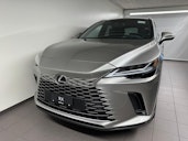 First vehicle image