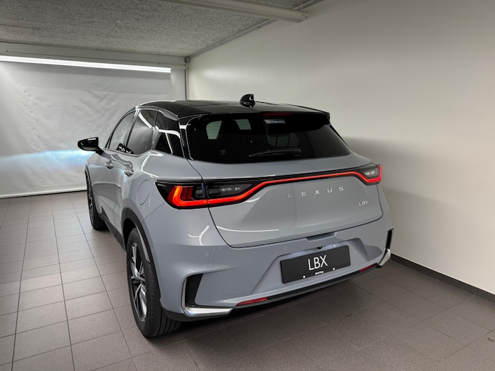 immagine del veicolo LEXUS LBX