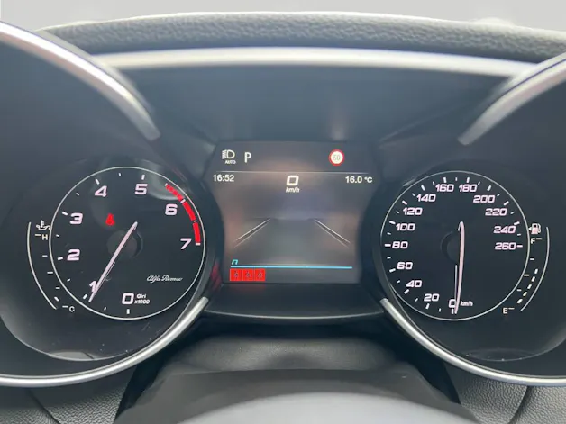 Alfa Romeo Giulia 2.0 Q4 Veloce