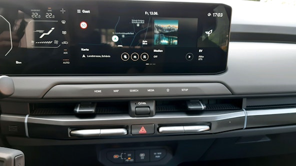 Vehicle image 10 Vehicle image 10