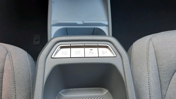 Vehicle image 11 Vehicle image 11