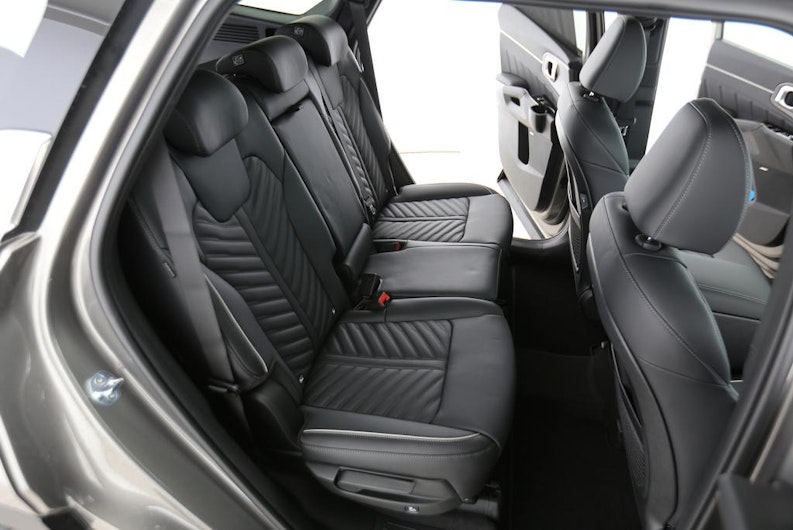 Vehicle image KIA SORENTO