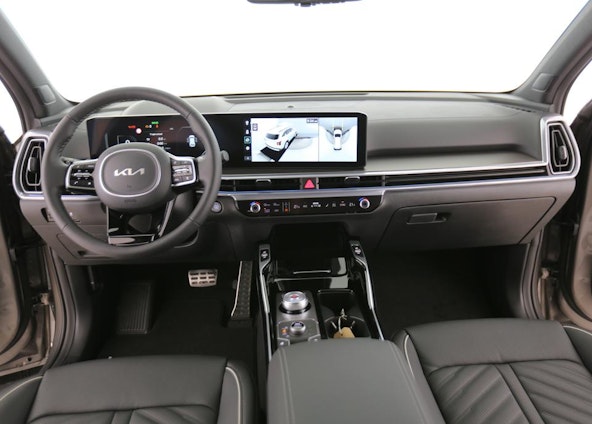 Vehicle image 3 Vehicle image 3