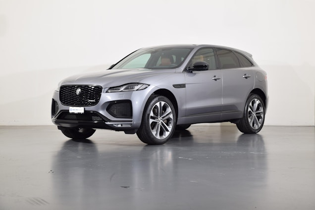First vehicle image