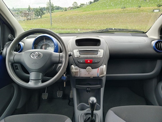 Vehicle image 12 Vehicle image 12