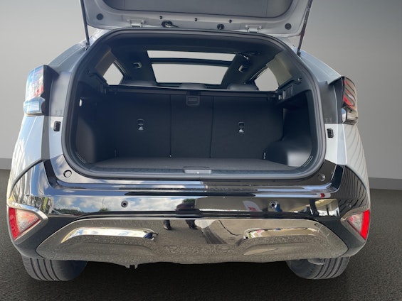 Vehicle image 8 Vehicle image 8