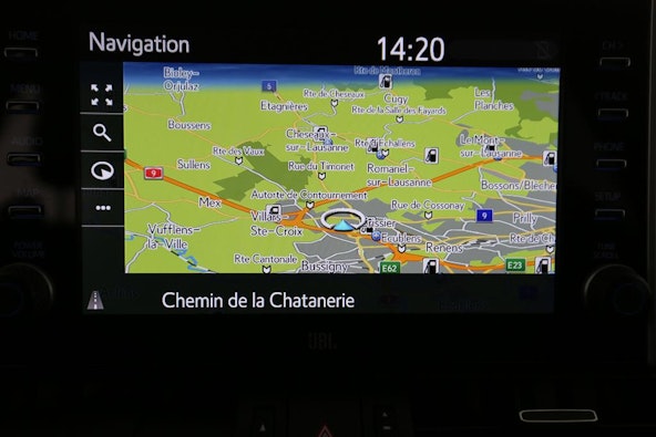 Vehicle image 6