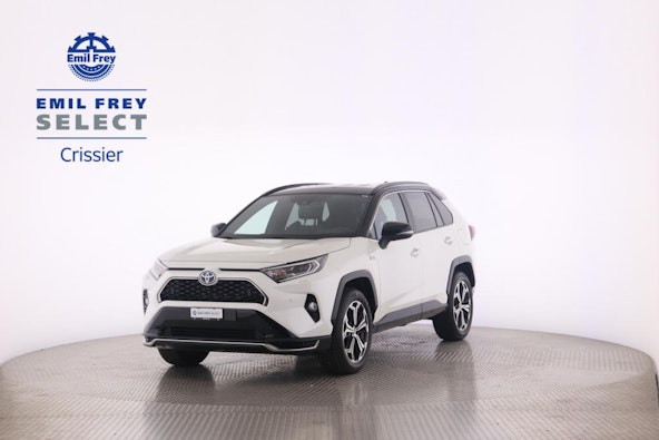 First vehicle image