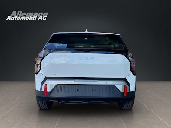 Vehicle image 4 Vehicle image 4