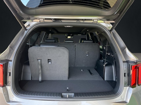 Vehicle image 13 Vehicle image 13