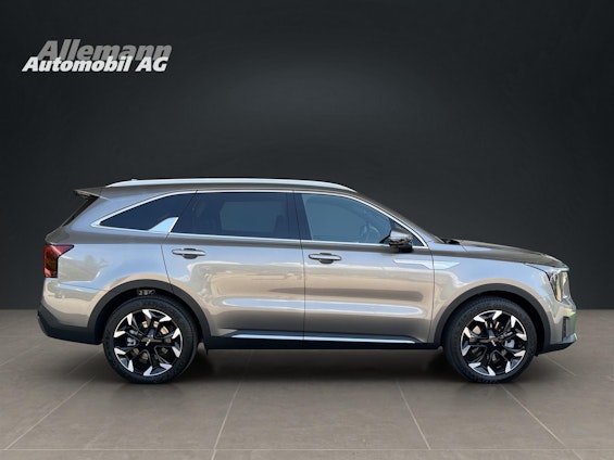 Vehicle image 6 Vehicle image 6