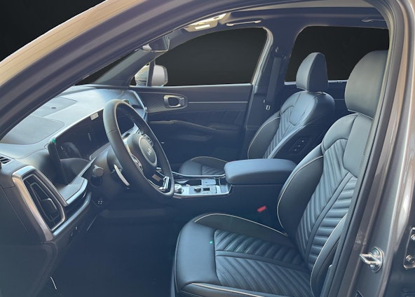 Vehicle image 8 Vehicle image 8