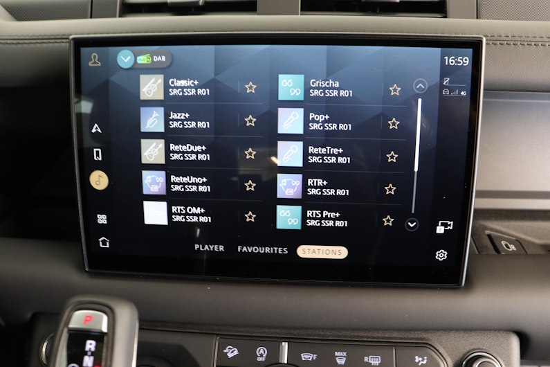 Vehicle image LAND ROVER DEFENDER