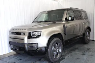Land Rover Defender 110 3.0 D I6 300 X-Dynamic HSE