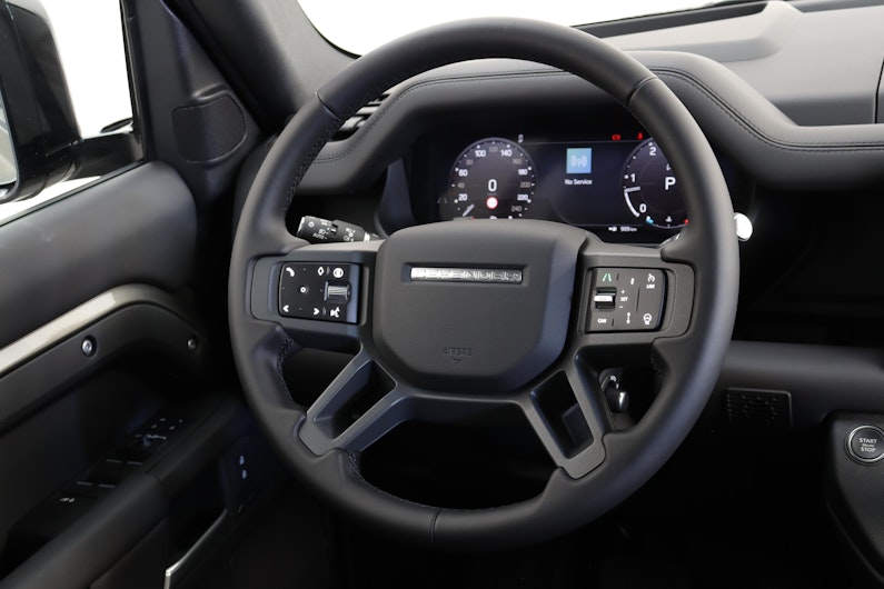 Vehicle image LAND ROVER DEFENDER