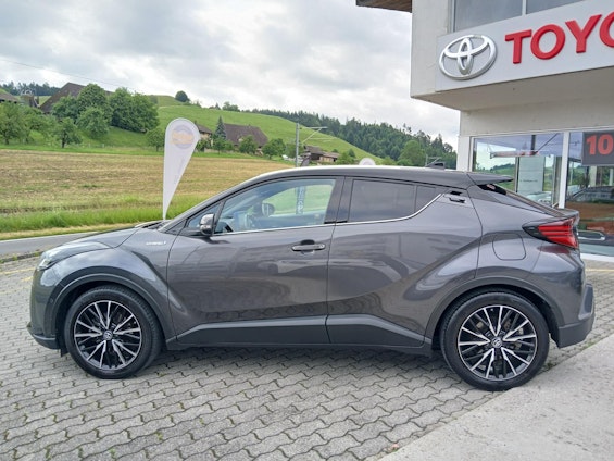 Vehicle image 7