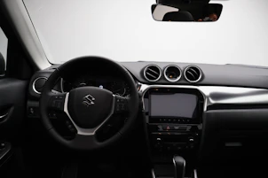 Fahrzeugbild SUZUKI Vitara 1.4 T Compact Top Hybrid 4x4