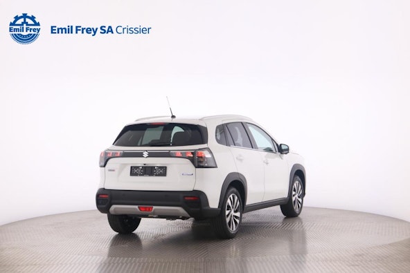 First vehicle image