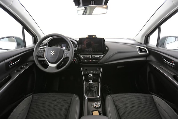 Vehicle image 4 Vehicle image 4