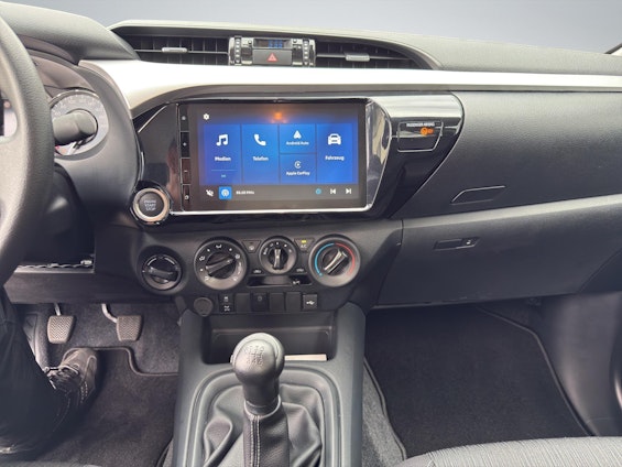 Vehicle image 12 Vehicle image 12