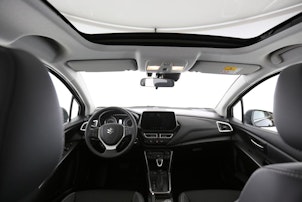 Vehicle image SUZUKI S-Cross 1.4 T Compact Top Hybrid 4x4