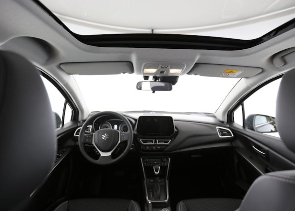 Vehicle image 4 Vehicle image 4