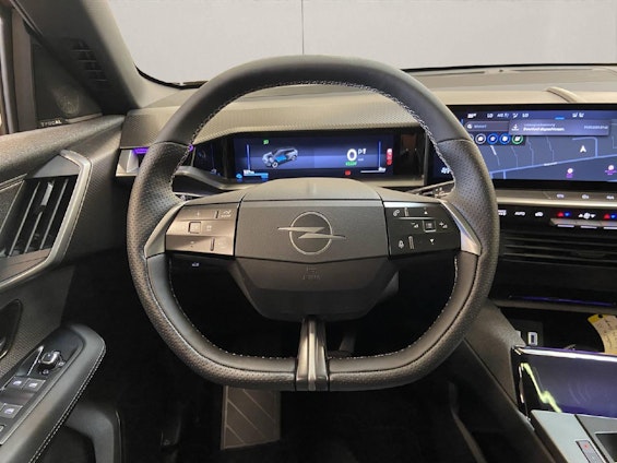 Vehicle image 8 Vehicle image 8