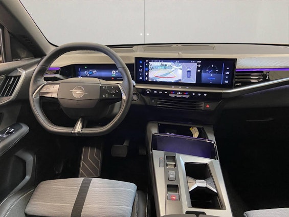 Vehicle image 5 Vehicle image 5