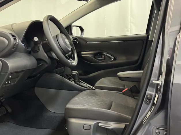 Toyota Yaris 1.5 VVT-i HSD Trend