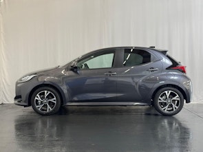 Vehicle image TOYOTA Yaris 1.5 VVT-i HSD Trend