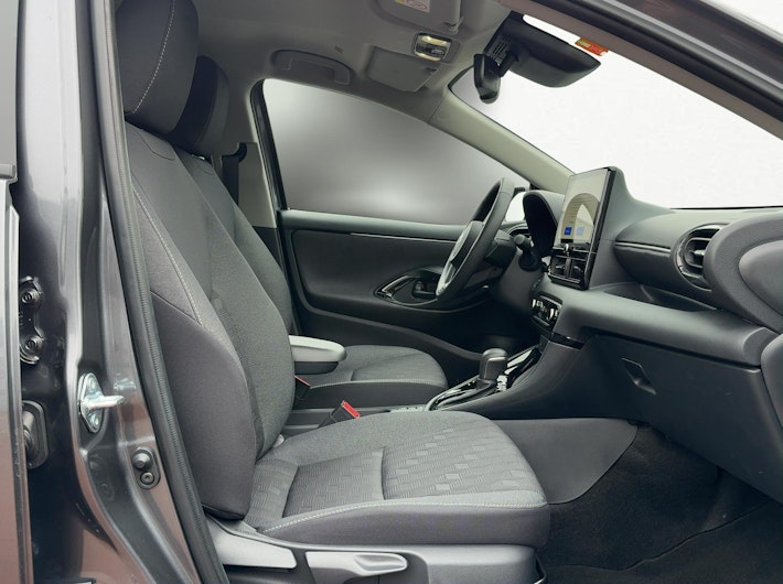 Vehicle image TOYOTA YARIS