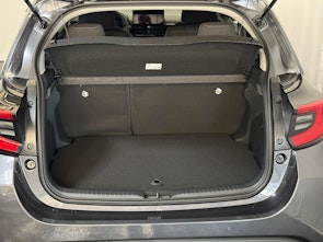 Vehicle image TOYOTA Yaris 1.5 VVT-i HSD Trend