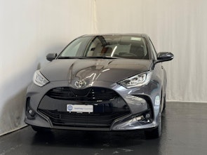 Vehicle image TOYOTA Yaris 1.5 VVT-i HSD Trend