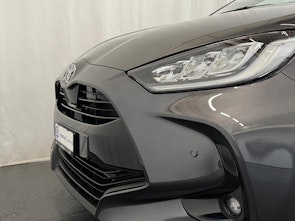 Vehicle image TOYOTA Yaris 1.5 VVT-i HSD Trend