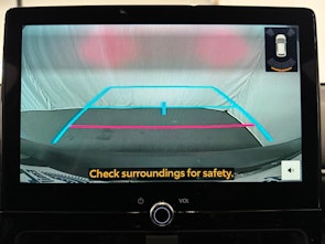 Vehicle image TOYOTA Yaris 1.5 VVT-i HSD Trend