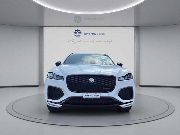 Vehicle image JAGUAR F-PACE