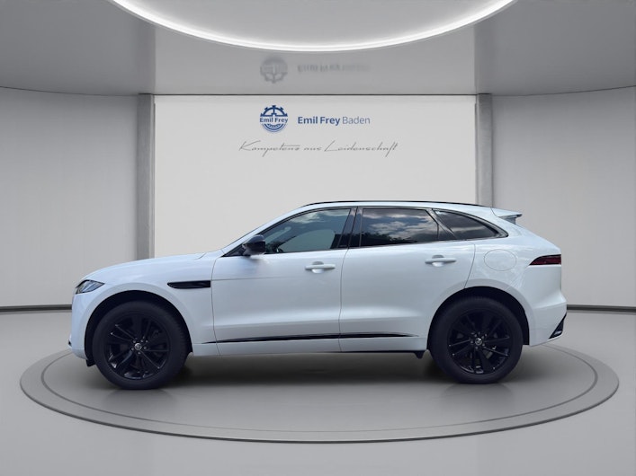 Vehicle image JAGUAR F-PACE