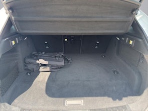 Vehicle image JAGUAR F-Pace 2.0 P400e R-Dynamic SE AWD