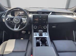 Vehicle image JAGUAR F-Pace 2.0 P400e R-Dynamic SE AWD