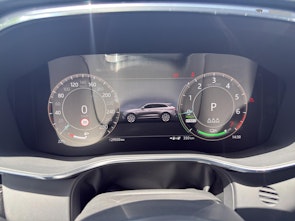 Vehicle image JAGUAR F-Pace 2.0 P400e R-Dynamic SE AWD